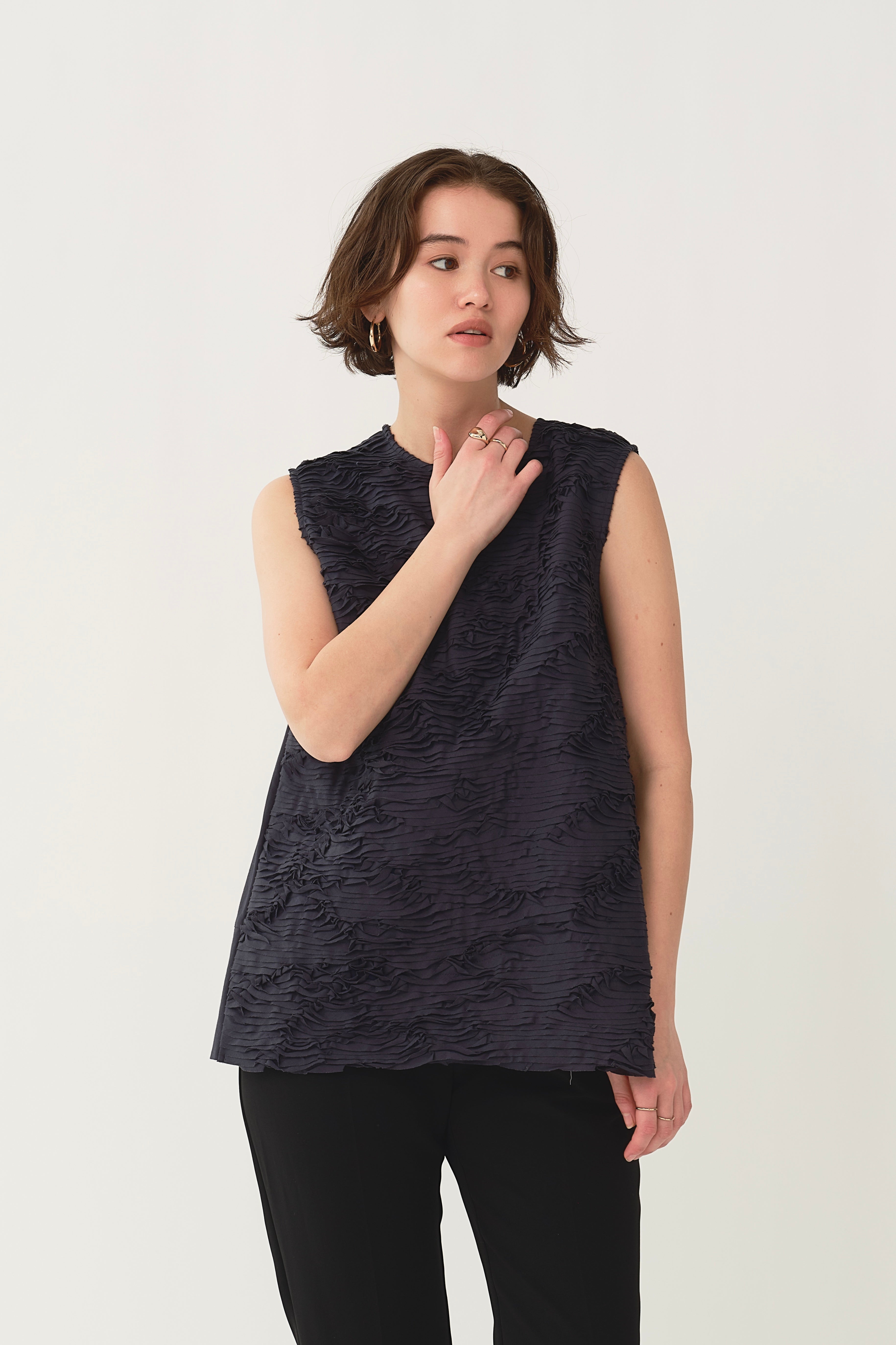 Ruffle Embroidery Blouse