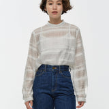 Mille-feuille Lace Blouse