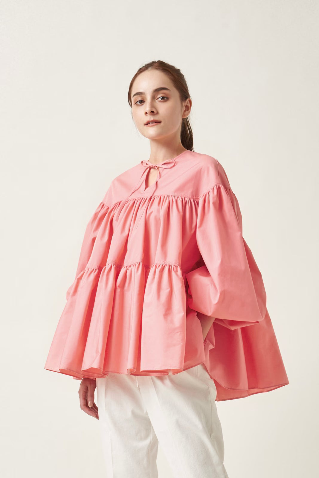 Volume Gathered Blouse