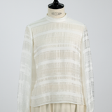 Mille-feuille Lace Blouse
